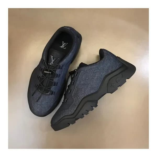 루이비통 남성 네이비 스니커즈 - Louis vuitton Mens Navy Sneaker… - 1