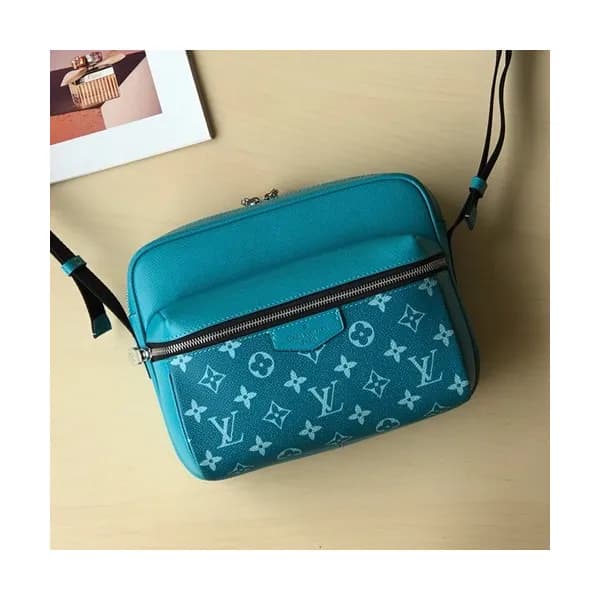 Louis Viutton 2019 Messenger Shoudler Cross Bag ,2… - 1