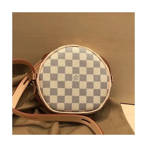 Louis Vuitton 2020 Shoulder Cross Bag,18cm - 루이비통 … - 1
