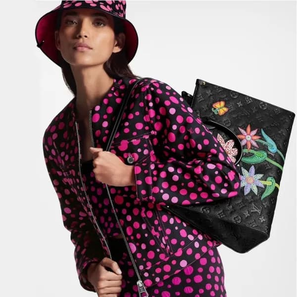 루이비통 여성 블랙 온더고 - Louis vuitton Womens Black OnTheG… - 1