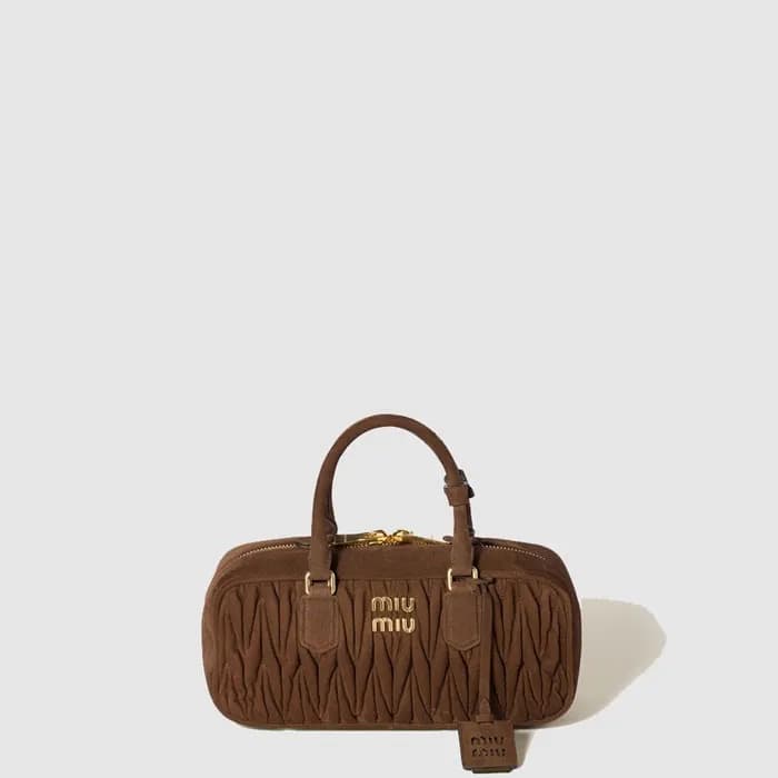미우미우 여성 아르카디 마테라쎄 백 - Miumiu Womens Arcadi Matelas… - 1