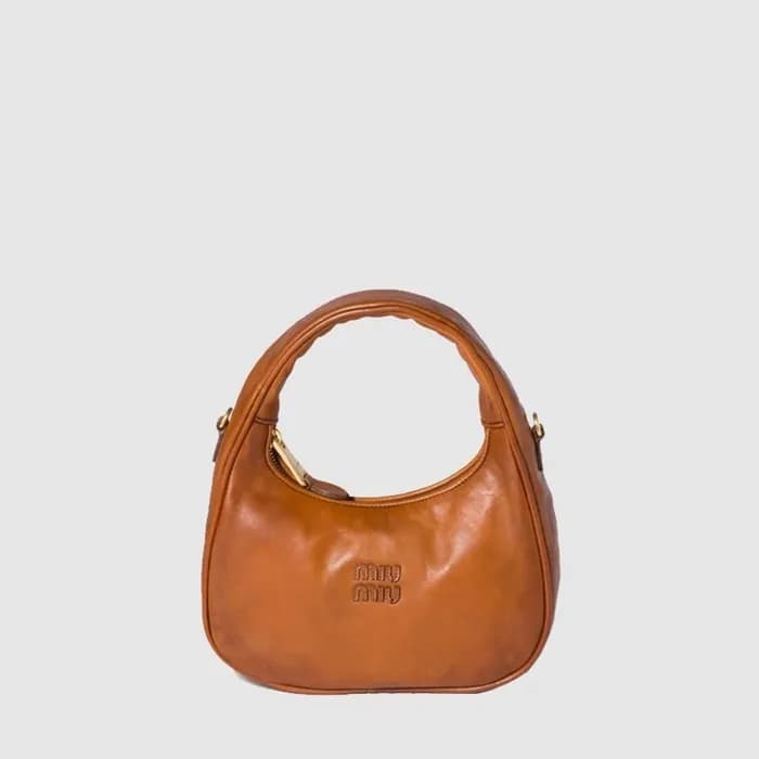미우미우 여성 완더 마테라쎄 호보 백 - Miumiu Womens Wander Matela… - 1