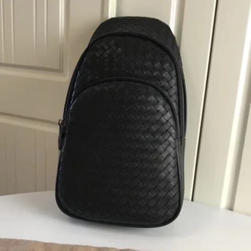 Bottega Veneta Leather Black Hip Sack,19cm - 보테가 베… - 1