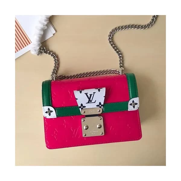 Louis Vuitton 2019 Wynwood Monogram Vernis Shoulde… - 1