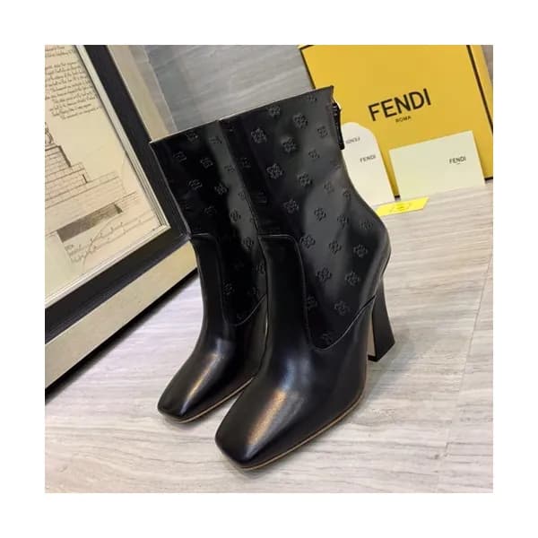 Fendi 2019 Ladies Leather High Heel Boots - 펜디 201… - 1