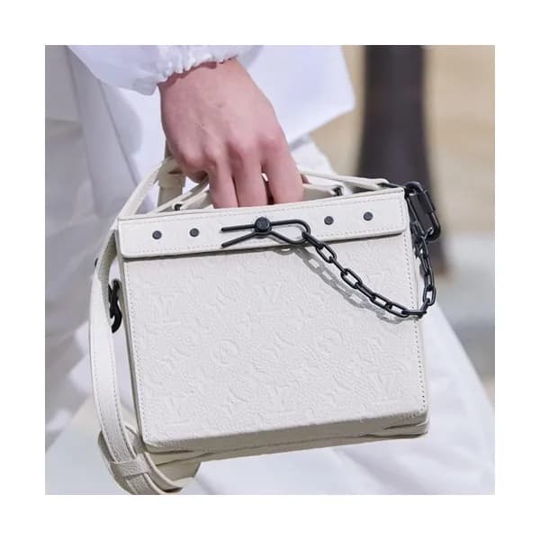 Louis Vuitton 2019 Soft Trunk Shoulder Bag - 루이비통 … - 1