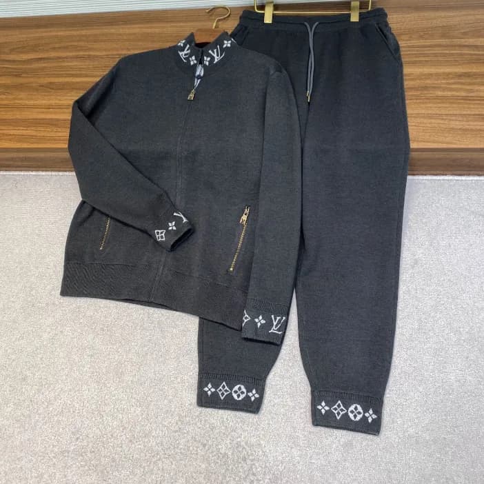 [루이비통]Louis vuitton 2025 Mens Casual Logo Training… - 1