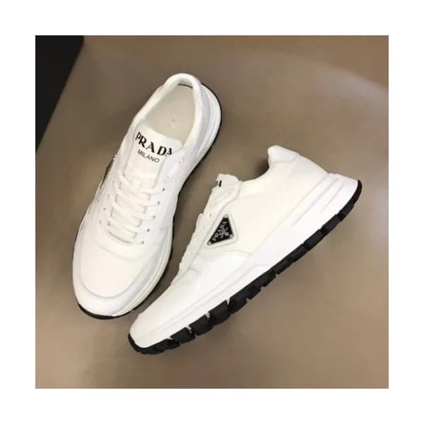 프라다 남성 레트로 레더 스니커즈 Size(240 - 270) 화이트 - Prada M… - 1