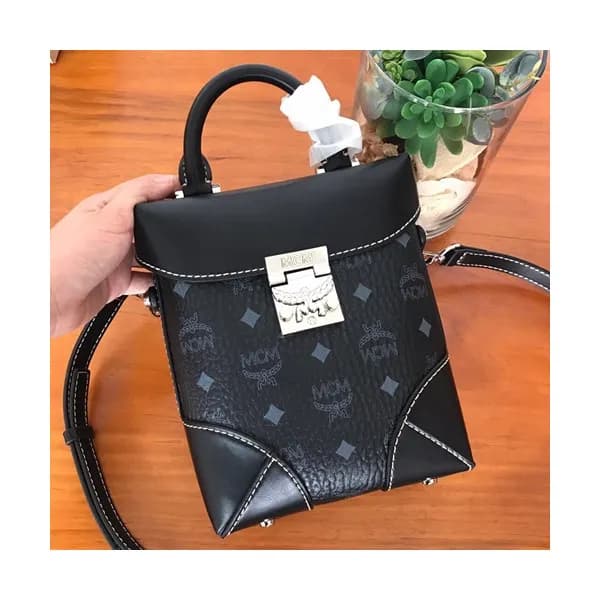 MCM 2019 Berlin Visetos Tote Shoulder Bag,19cm - 엠… - 1