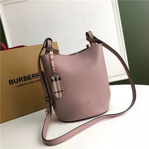 [버버리]Burberry 2021 Women's Leather Bucket Shou… - 1