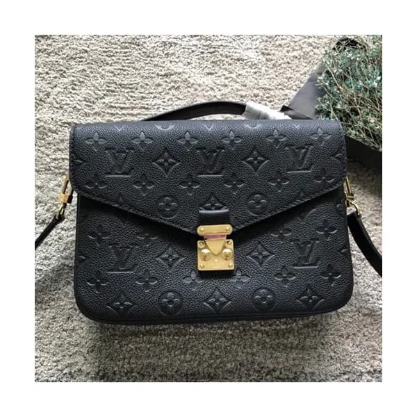 Louis Vuitton Pochette Metis Shoulder Bag,25cm - 루… - 1