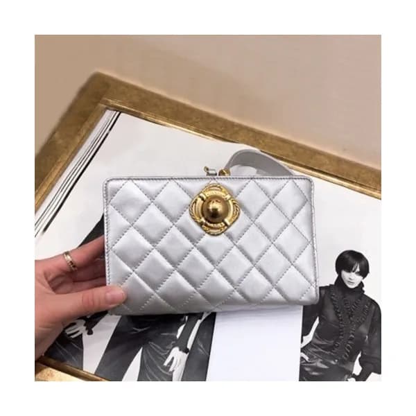 Chanel 2019 Women Mini Clutch Bag / Tote Bag,18CM… - 1