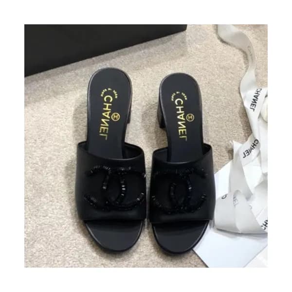 Chanel 2019 Ladies Leather Middle Heel Slipper - 샤… - 1
