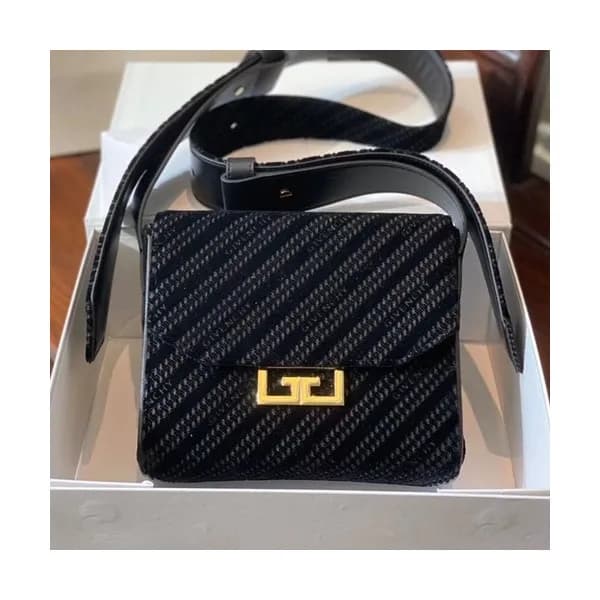 Givenchy 2020 Eden Leather Shoulder Bag,19CM - 지방시… - 1