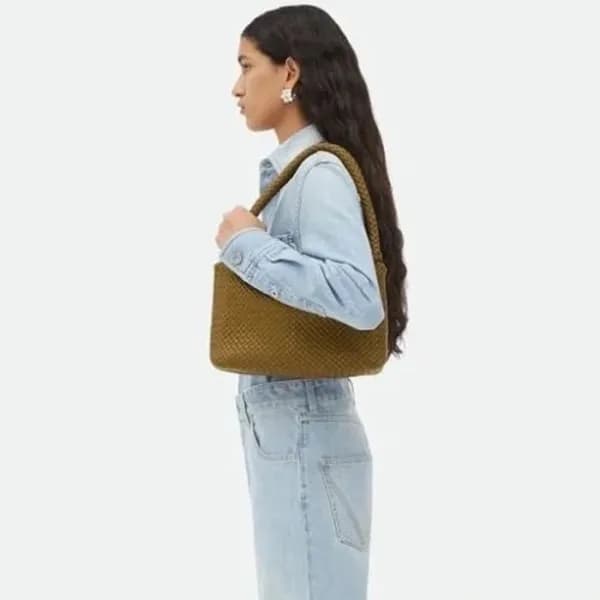 보테가베네타 여성 카멜 숄더백 - Bottega Veneta Womens Camel Tos… - 1