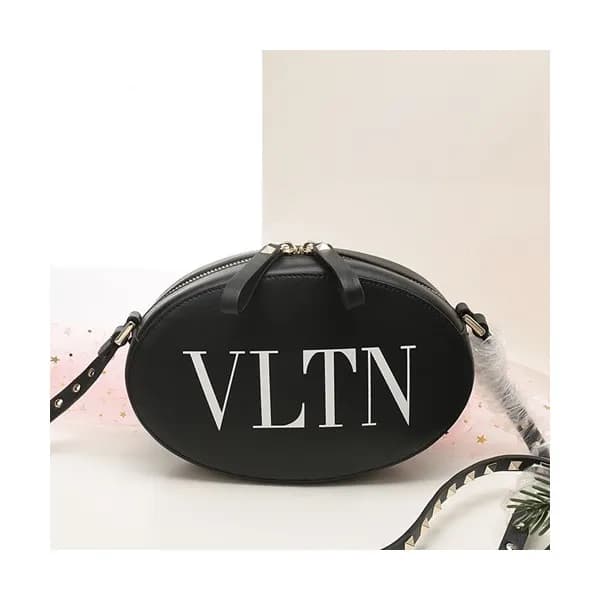 Valentino 2019 Leather VLTN Shoudler Bag,21CM - 발렌… - 1