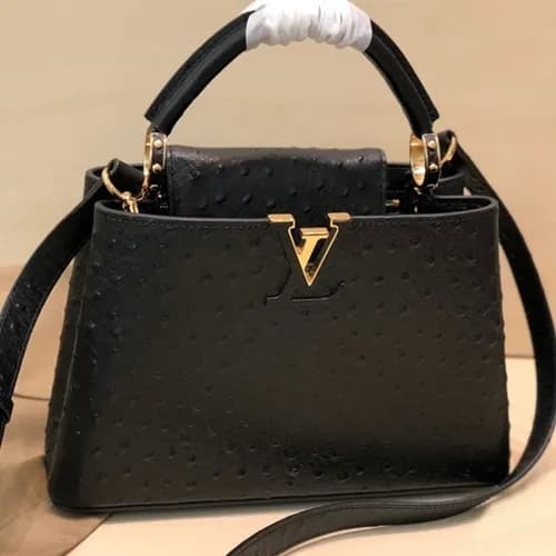 Louis Vuitton 2019 Capucines Leather Tote Shoulder… - 1
