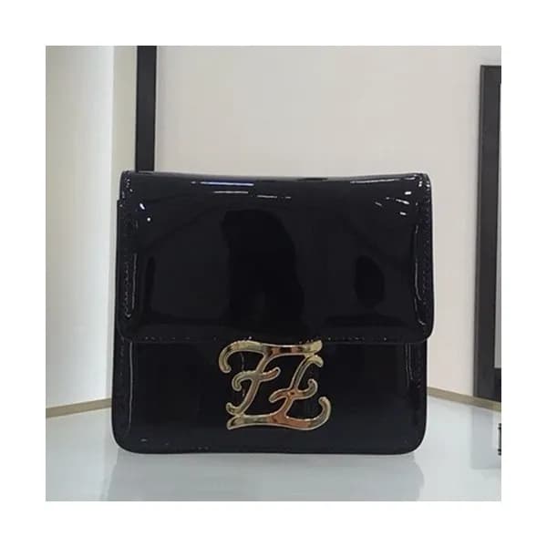 Fendi 2019 Leather Shoulder Bag, 17cm - 펜디 2019 여성… - 1