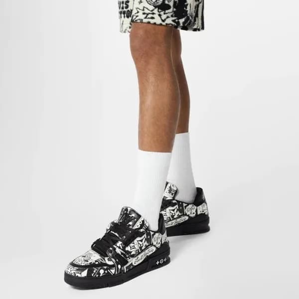 루이비통 남성 Trainer 블랙 스니커즈 - Louis vuitton Mens Black… - 1