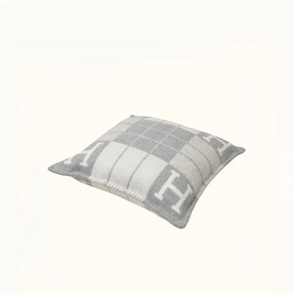 에르메스 이니셜 그레이 쿠션 - Hermes Initial Gray Cushion - ac… - 1