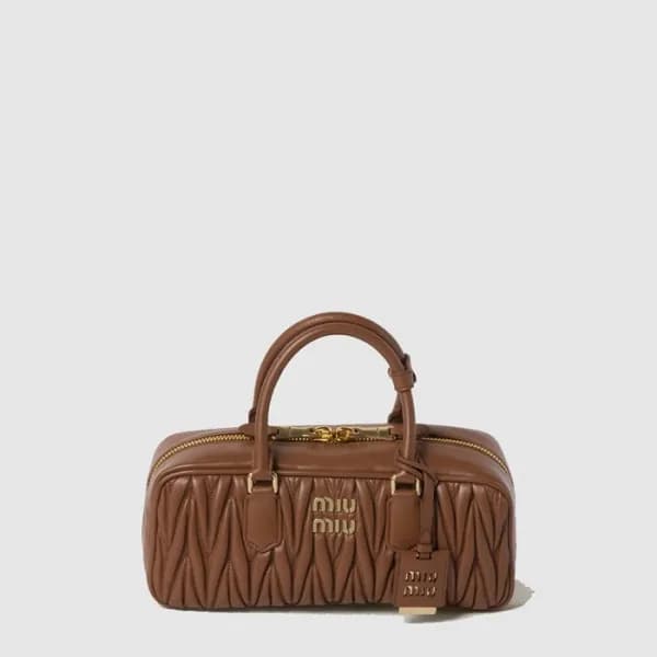 미우미우 여성 아르카디 마테라쎄 백 - Miumiu Womens Arcadi Matelas… - 1