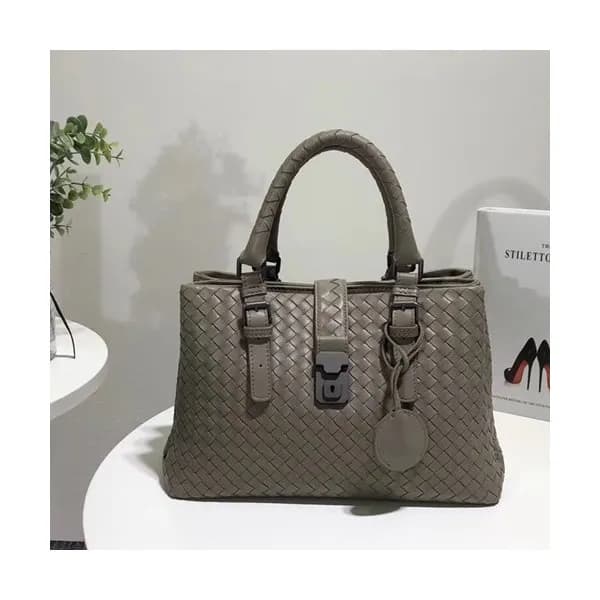 Bottega Veneta Leather Black Roma Medium Tote Shou… - 1