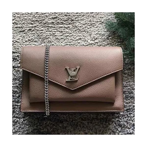 Louis Vuitton Pochette My Lock Me Chain Shoulder B… - 1