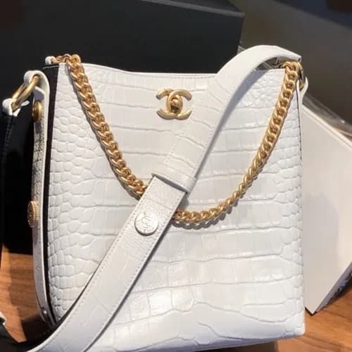 Chanel 2019 Women Leather Shoulder Bag ,23CM - 샤넬 … - 1