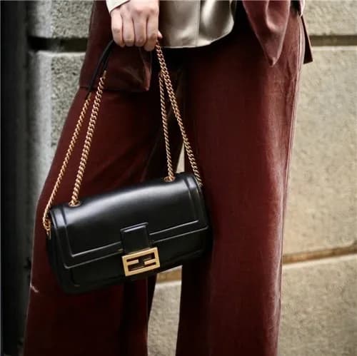 Fendi 2020 Women's Leather Chain Shoulder Bag,… - 1