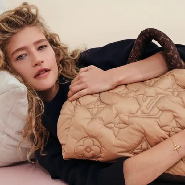 루이비통 여성 카멜 온더고 - Louis vuitton Womens Camel OnTheG… - 1