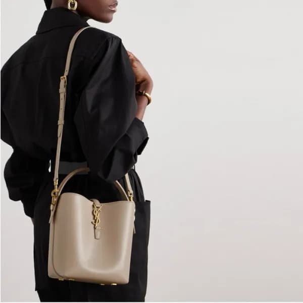 입생로랑 여성 LE37 스몰 버킷 백 - Saint Laurent Womens LE37 B… - 1
