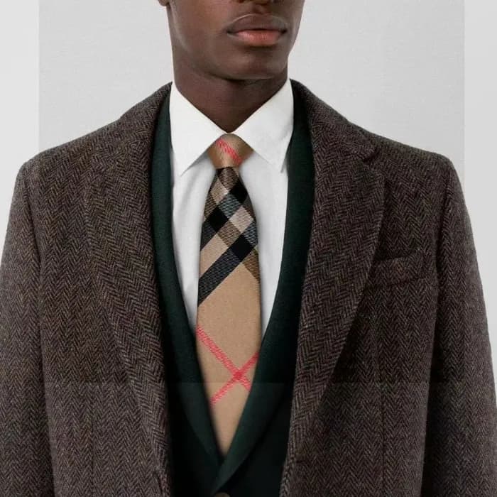 BURBERRY MENS NECKTIE BROWN - 버버리 남성용 넥타이 브라운,…