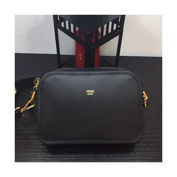 Fendi 2019 Camera Shoulder Bag ,22CM - 펜디 2019 남여공… - 1