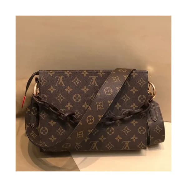Louis Vuitton 2019 Women Clutch Bag / Shoudler Bag… - 1