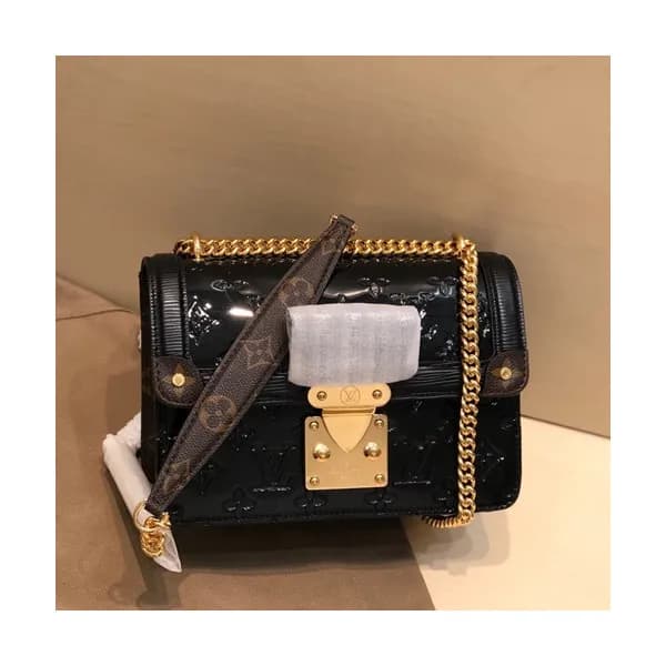 Louis Vuitton 2019 Wynwood Monogram Vernis Shoulde… - 1