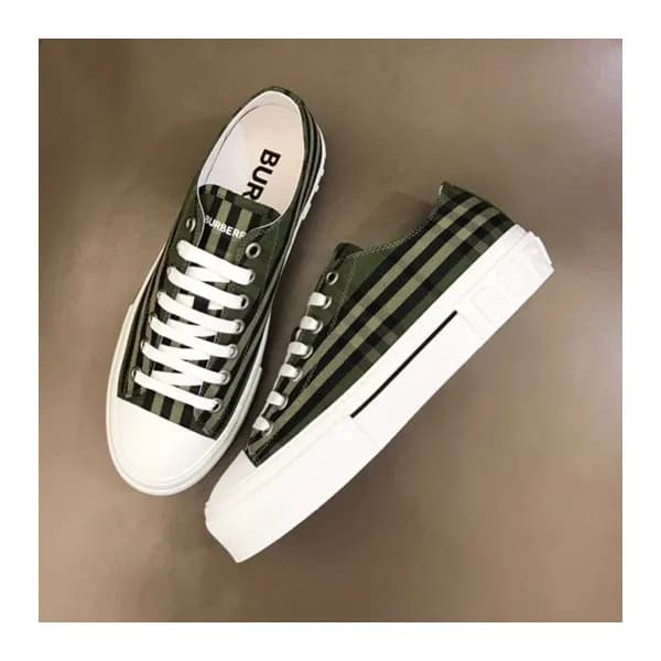 버버리 남성 빈티지 그린 스니커즈 - Mens Green Sneakers - bur0440… - 1