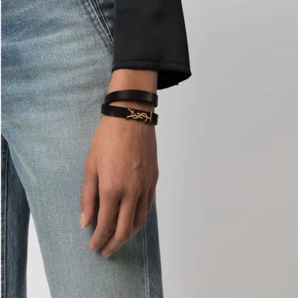 입생로랑 여성 골드 팔찌 - Saint Laurent Womens Gold Bangle -… - 1