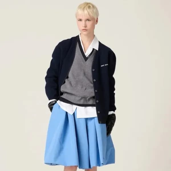 미우미우 여성 브이넥 가디건 - Miumiu Womens V-neck Cardigan - … - 1