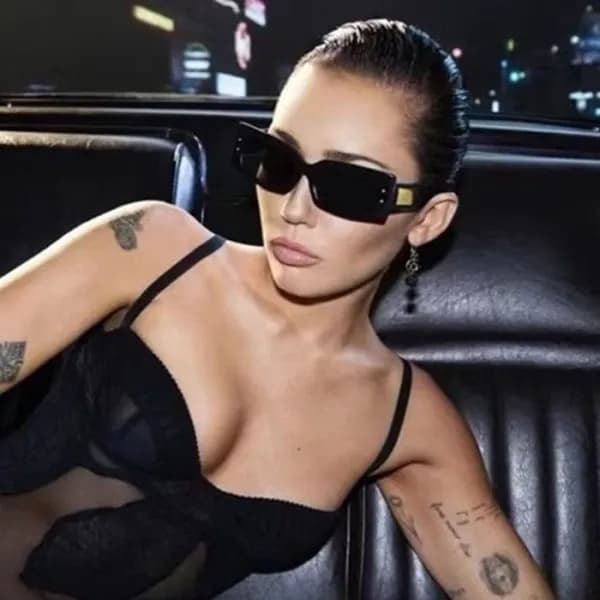돌체앤가바나 여성 이니셜 선글라스 - Dolce&Gabbana Womens Sunglass… - 1