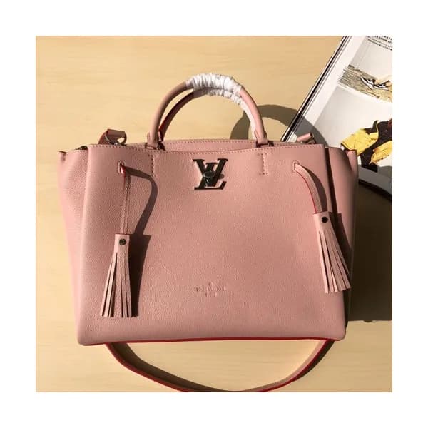 Louis Vuitton Lock Me 2 Tote Shoulder Bag,38cm - 루… - 1