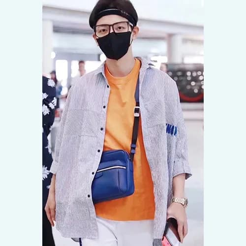Louis Vuitton Outdoor Messenger Shoulder Bag,29.5c… - 1