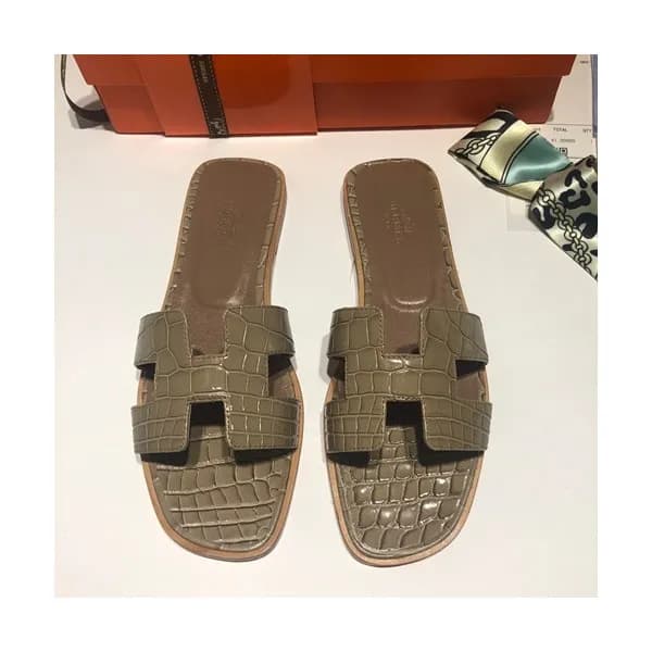 Hermes 2019 Ladies Oasis Leather Slipper - 에르메스 20… - 1