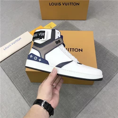 Louis Vuitton 2020 Men's Leather Sneakers - 루이… - 1