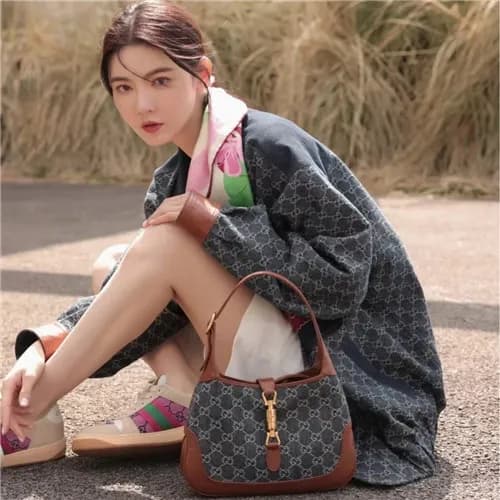 [구찌]Gucci 2021 GG Denim Jackie 1961 Hobo Bag,27.5c… - 1