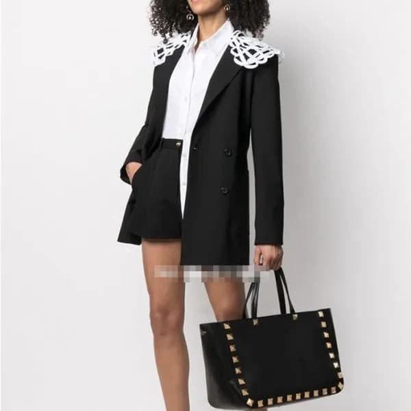 발렌티노 여성 블랙 쇼퍼백 - Valentino Womens Black Shopper Ba… - 1