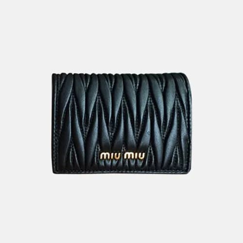 18/19 MiuMiu Ladies Matelassé Logo Small Wallet 5M… - 1