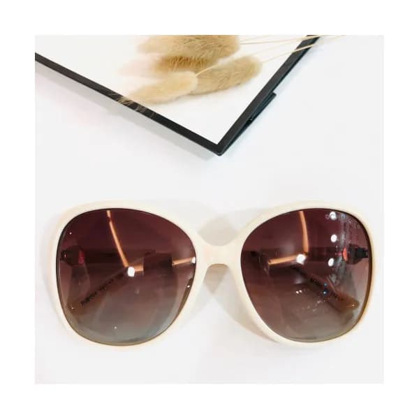 Chanel 2019 Womens CC Logo Modern Cubic Acrylic Fr… - 1