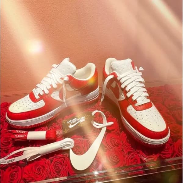 루이비통 남성 레드 스니커즈 - Louis vuitton Mens Red Sneakers … - 1