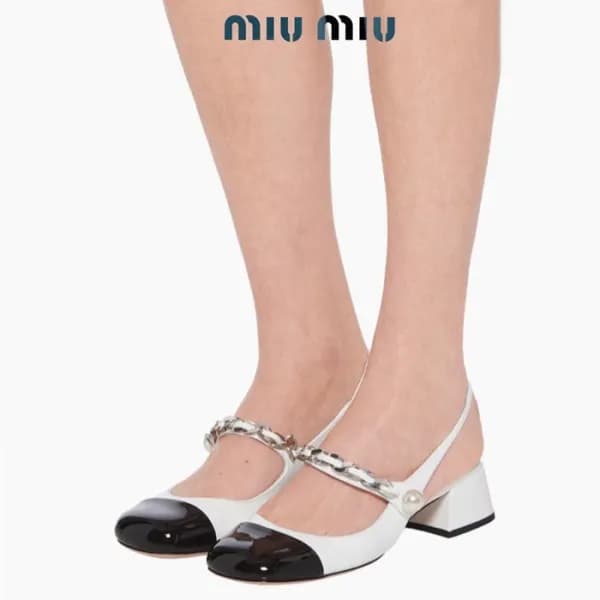 미우미우 여성 화이트 메리제인 - Miumiu Womens White Shoes - mis… - 1