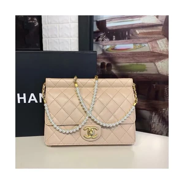Chanel 2019 Pearl Shoulder Cross Bag ,21CM - 샤넬 2… - 1